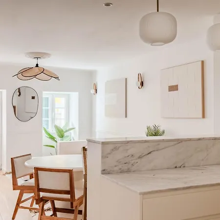 Stylish 2br With Ac & Terrace | By Airnest Apartamento
