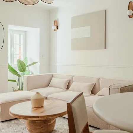 Stylish 2br With Ac & Terrace | By Airnest Apartment *