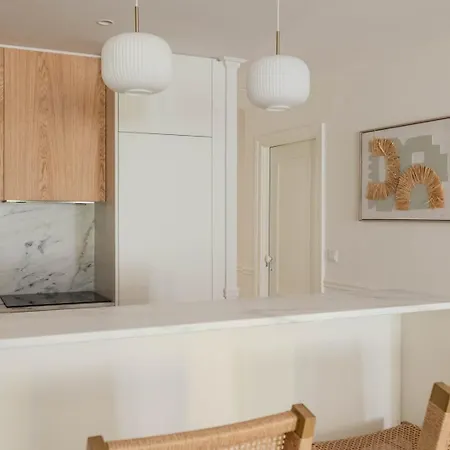 Stylish 2br With Ac & Terrace | By Airnest Apartment *