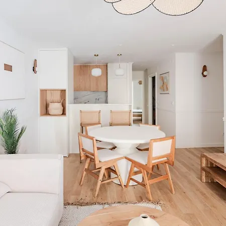 Apartment Stylish 2br With Ac & Terrace | By Airnest *