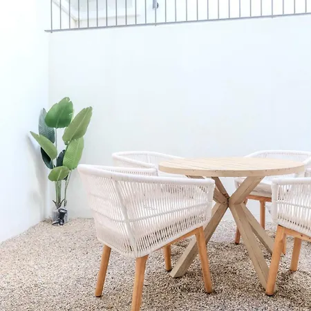Apartment Stylish 2br With Ac & Terrace | By Airnest *