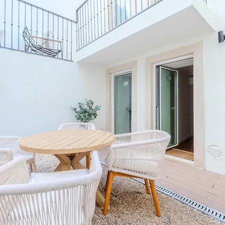 Stylish 2br With Ac & Terrace | By Airnest *