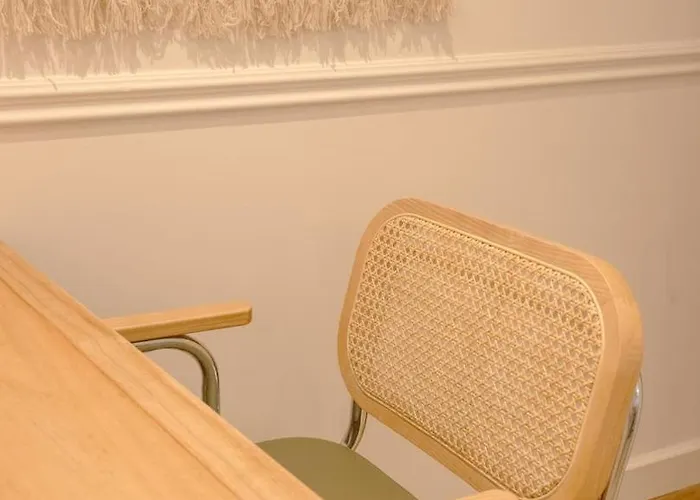 Apartment Stylish 2br With Ac & Terrace | By Airnest Lisbon