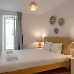 Stylish 2br With Ac & Terrace | By Airnest * Lisbona